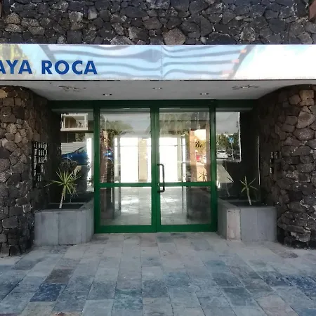 Playa Roca Cosy - Seafront Pool Complex アパート